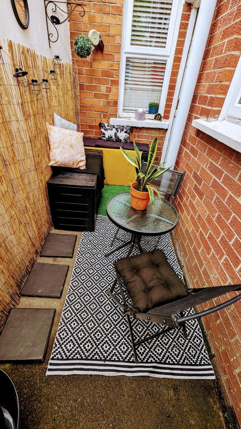 Cosy Terrace at Ravenhill House in Belfast