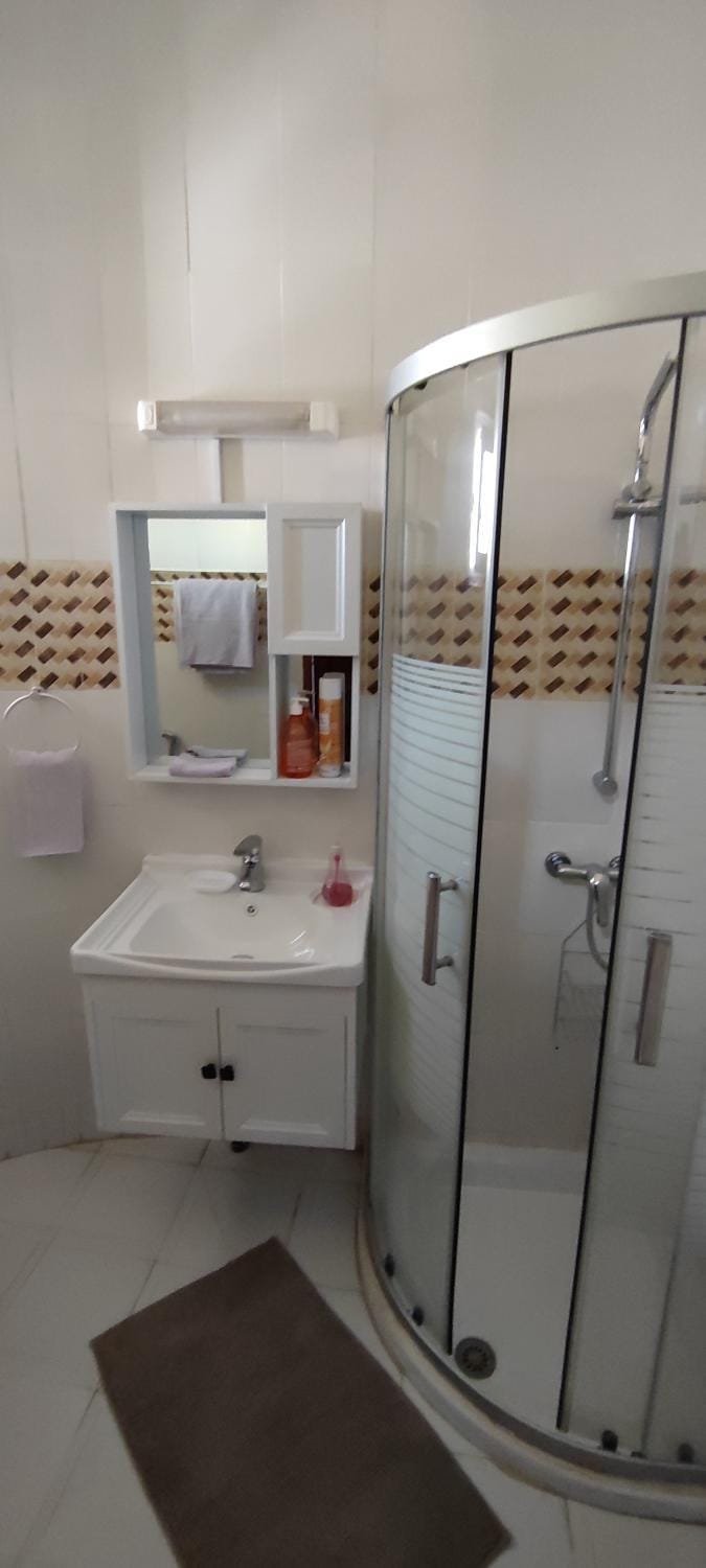 Shower, Bathroom