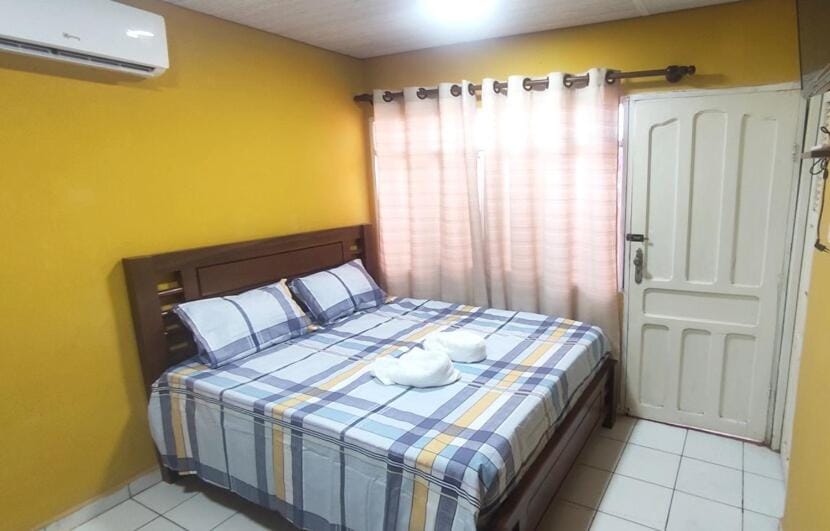 Bed, air conditioner