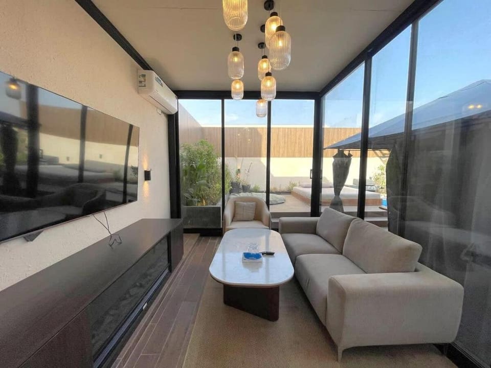 Silkhaus Luxe Outdoor Jacuzzi Private Theater Apartment in Riyadh