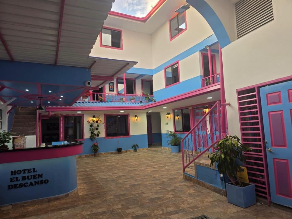 Living room, Lobby or reception