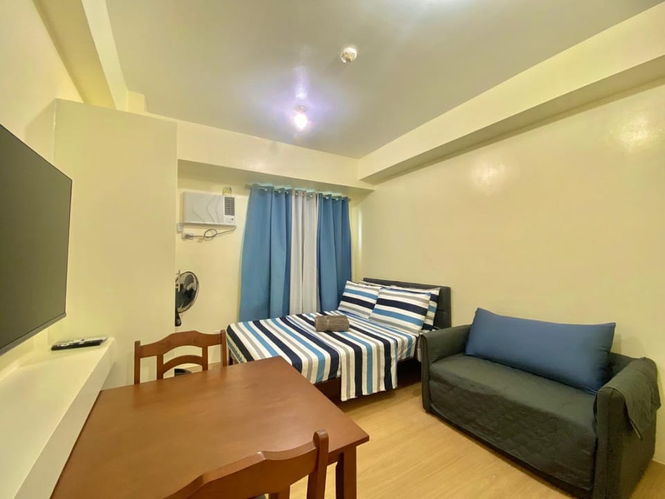 Mplace residence condominium #6 Apartment in Quezon City