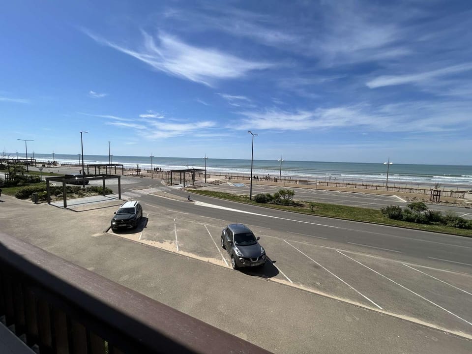 Studio vue mer à Saint Jean de Monts, parking inclus - FR-1-224C-349 Apartment in Saint-Jean-de-Monts