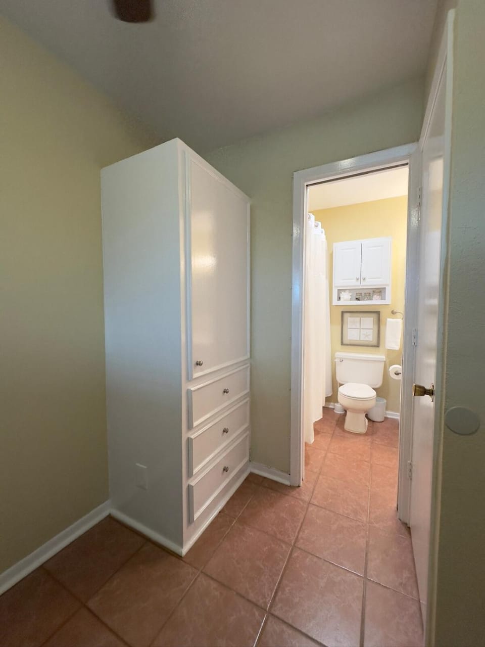 Poolside Island Condo Apartment in Port Arthur