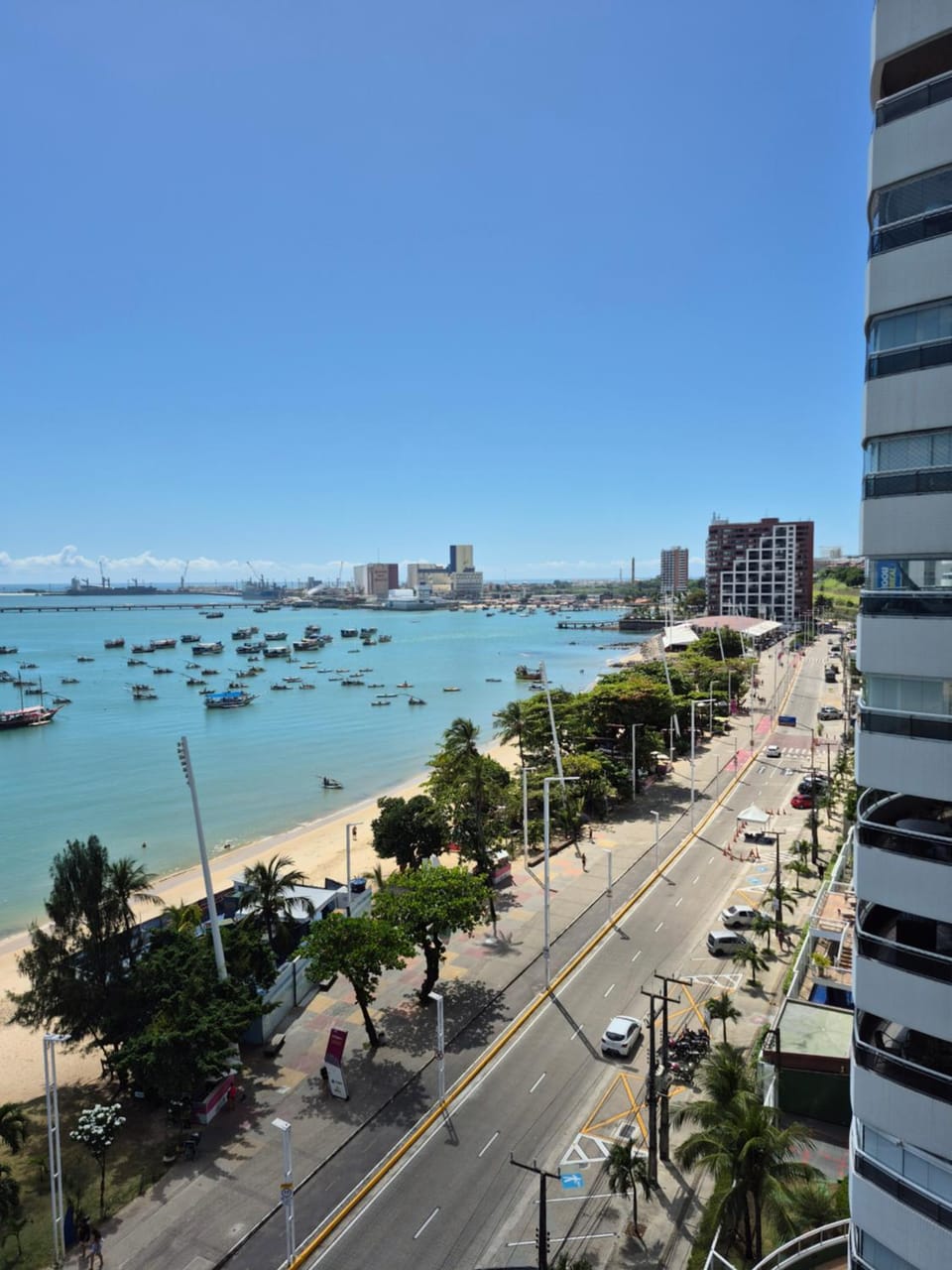 Sea view, Street view