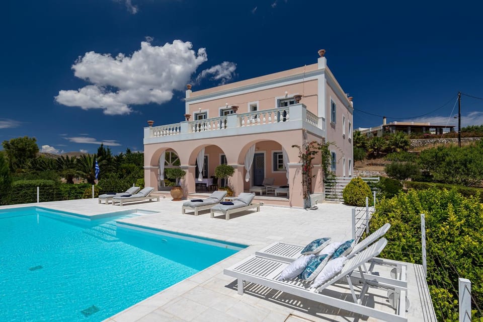 Property building, Garden view, Pool view, Quiet street view