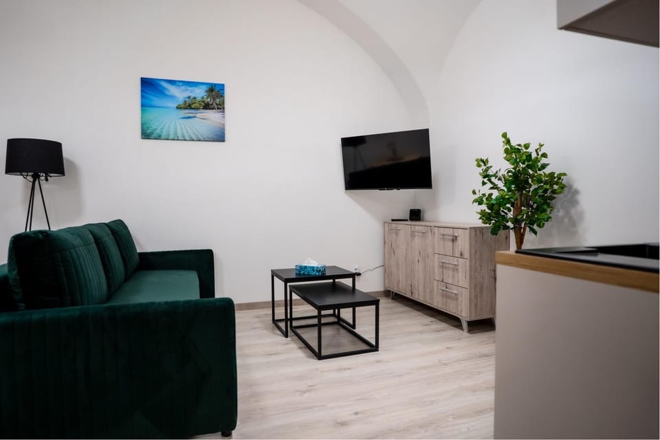 Cozy Main Square Apartment I with Breakfast option Apartment in Slovakia