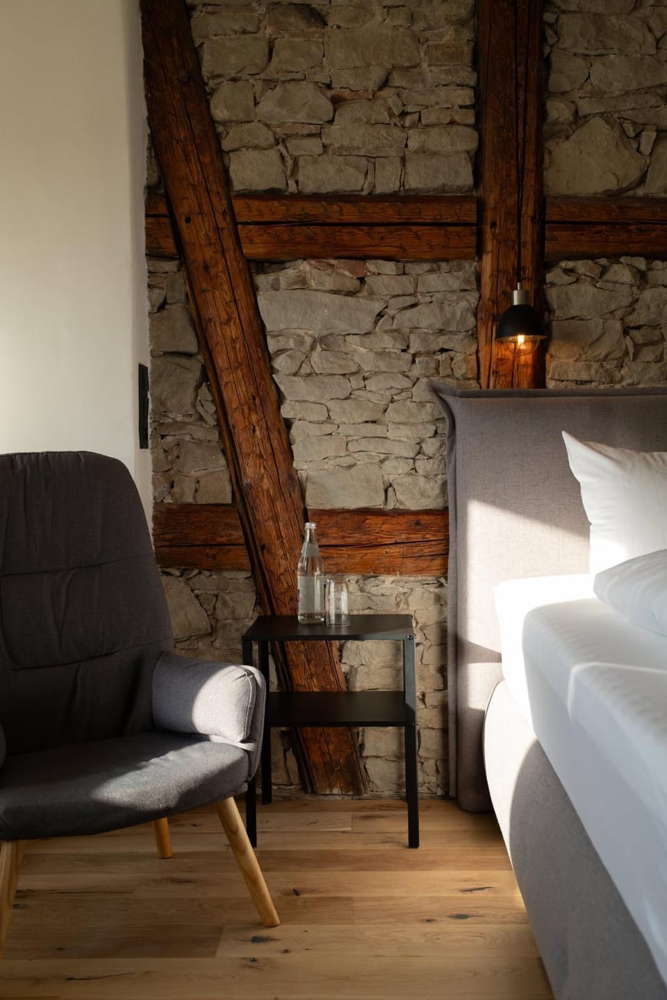 Photo of the whole room, Seating area, Bedroom