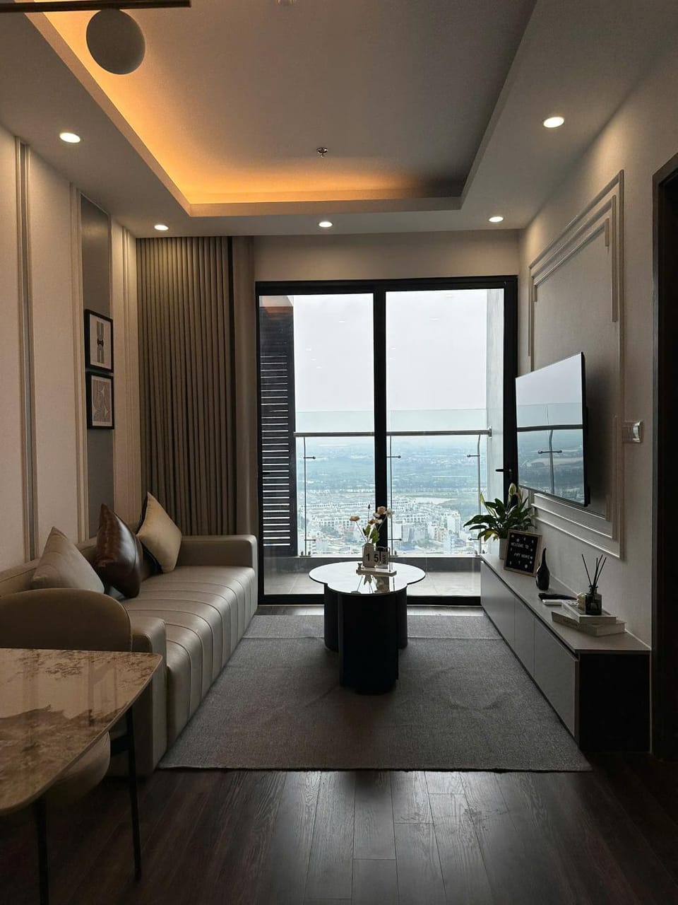 Căn hộ cao cấp Chung cư Commerce Apartment in Laos
