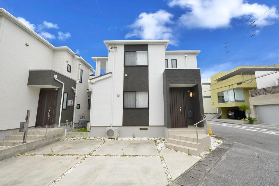 北谷町港1 Villa in Okinawa Prefecture