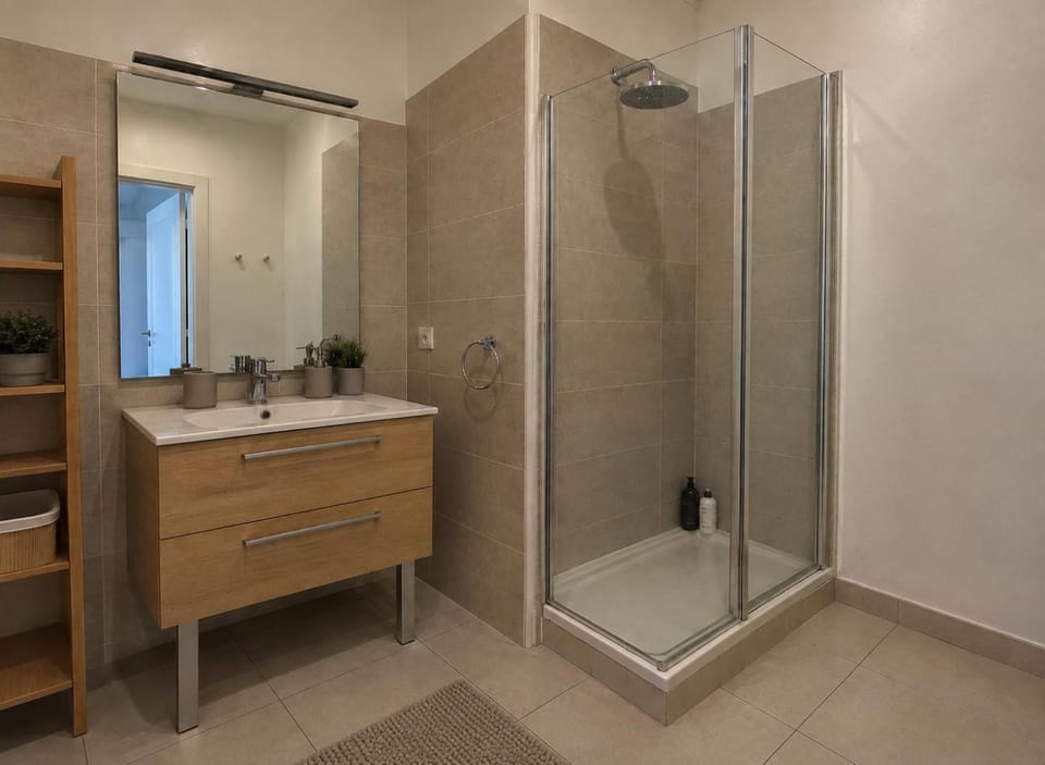 Shower, Bathroom