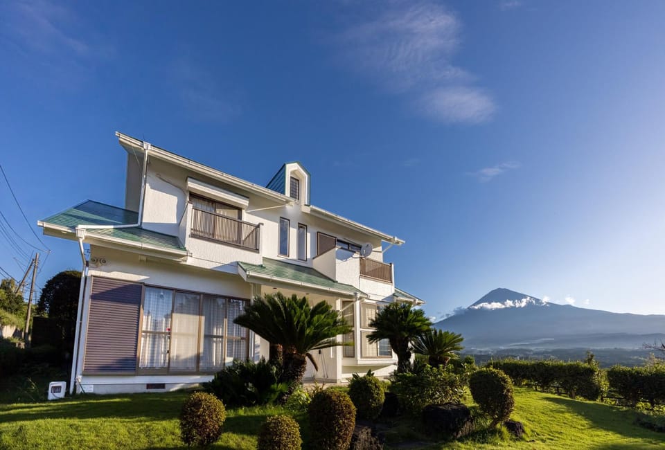 Property building, Day, Natural landscape, Garden