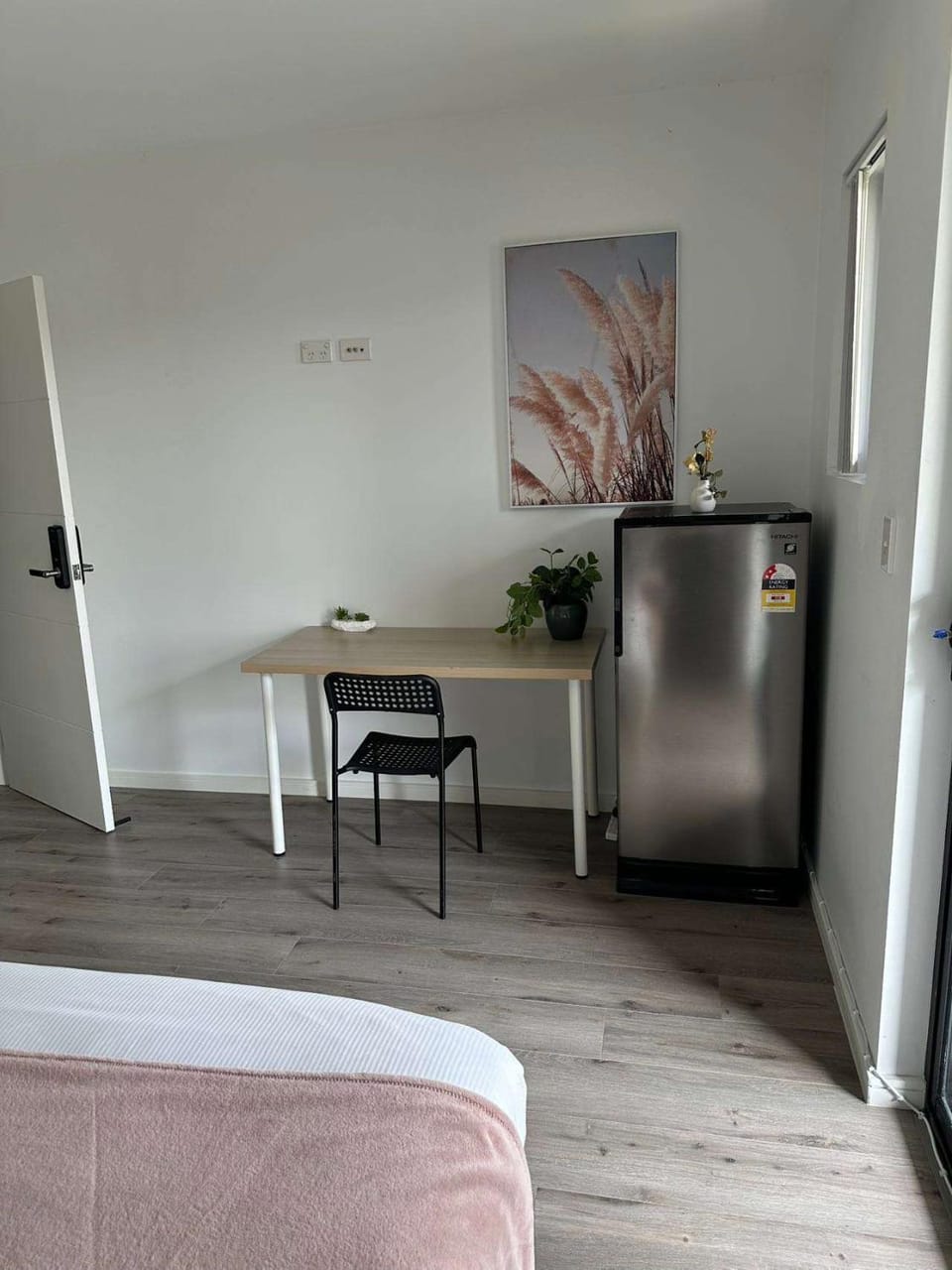 Ensuite Double Room - Central & Convenient Location in Guildford West Bed and Breakfast in Sydney