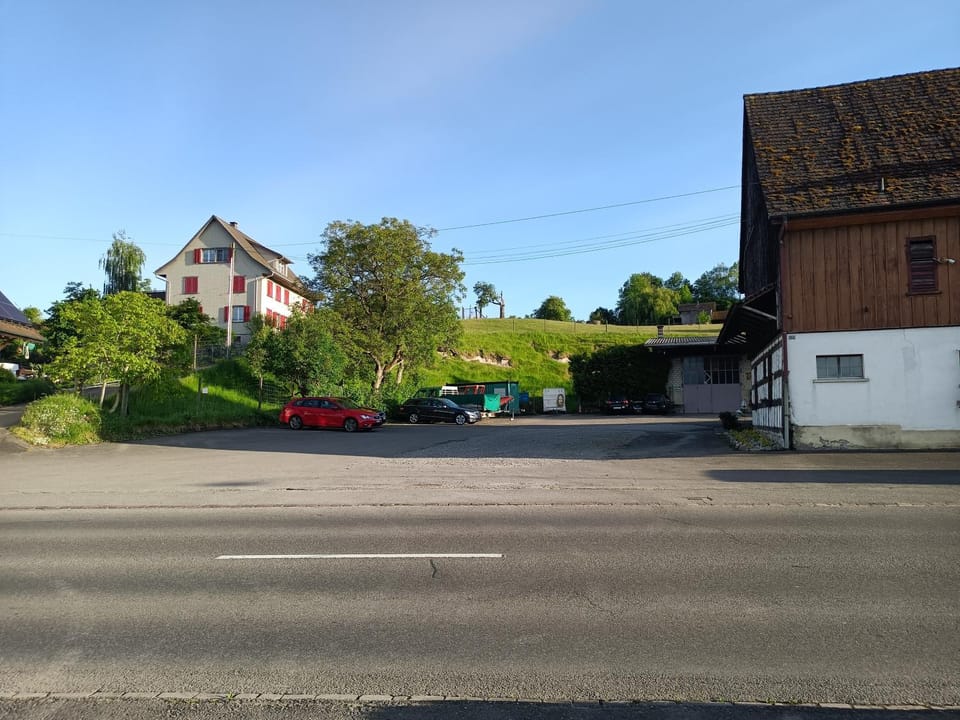 Property building, Neighbourhood