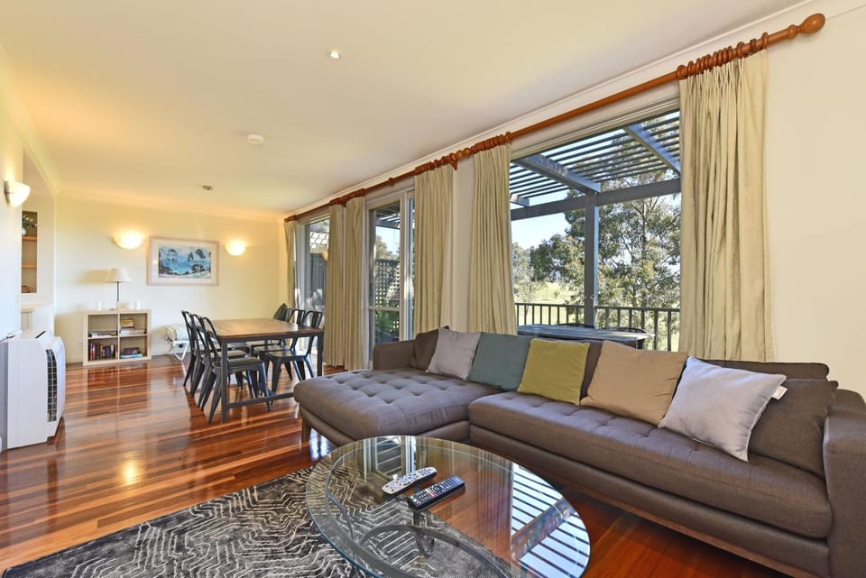 Villa 2br Ferre Villa located within Cypress Lakes Resort Villa in New South Wales