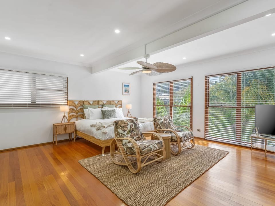 The Canopy House - by Coast Hosting House in Terrigal