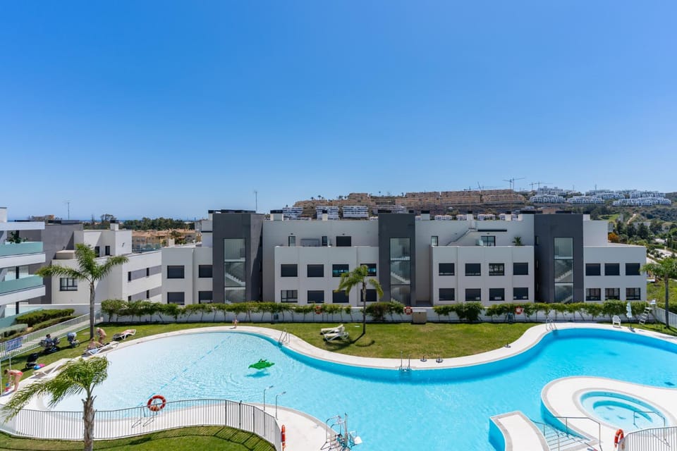 Pool view, Swimming pool, Swimming pool