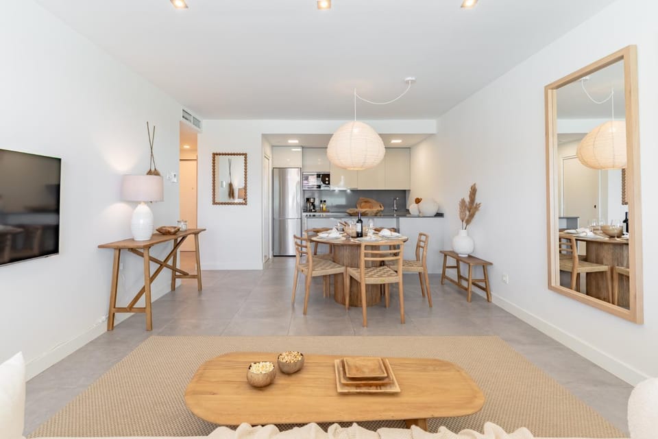 Kitchen or kitchenette, Living room