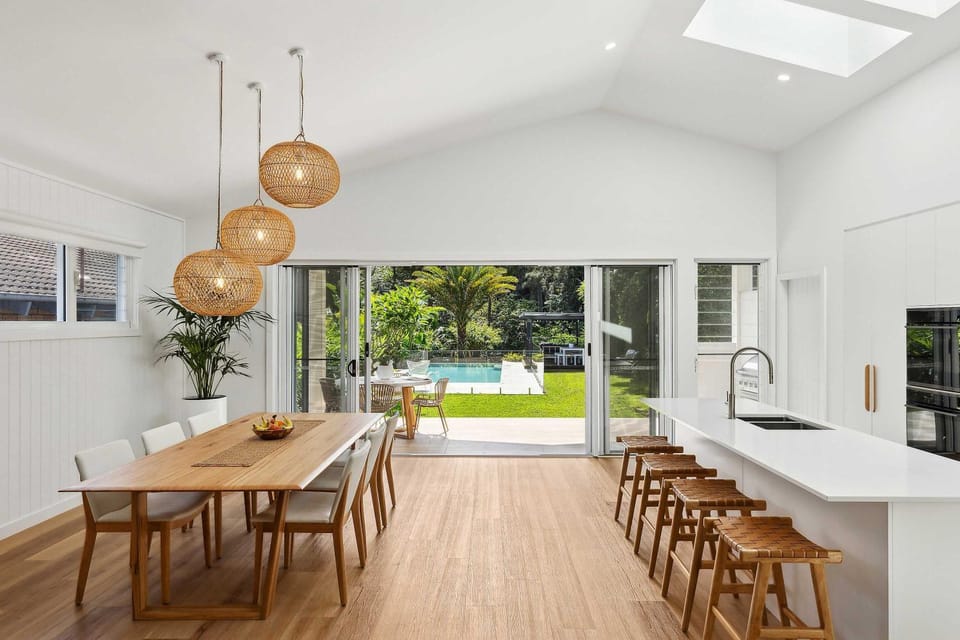 Cove Beach House by Coast Hosting House in Patonga