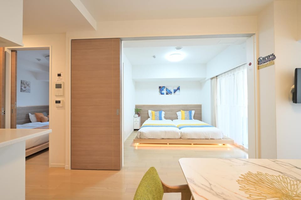 日本桥车站出口徒步5秒两室一厅60平米new open 夏季促销 Apartment in Osaka