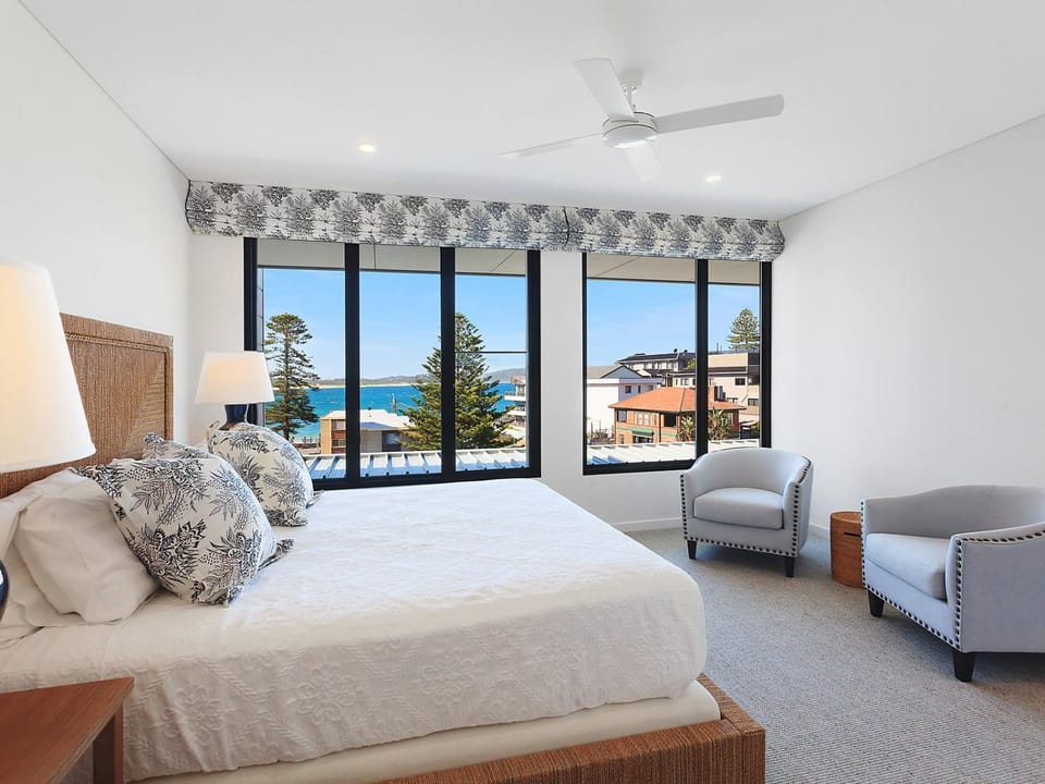 PineTree Penthouse by Coast Hosting Apartment in Terrigal
