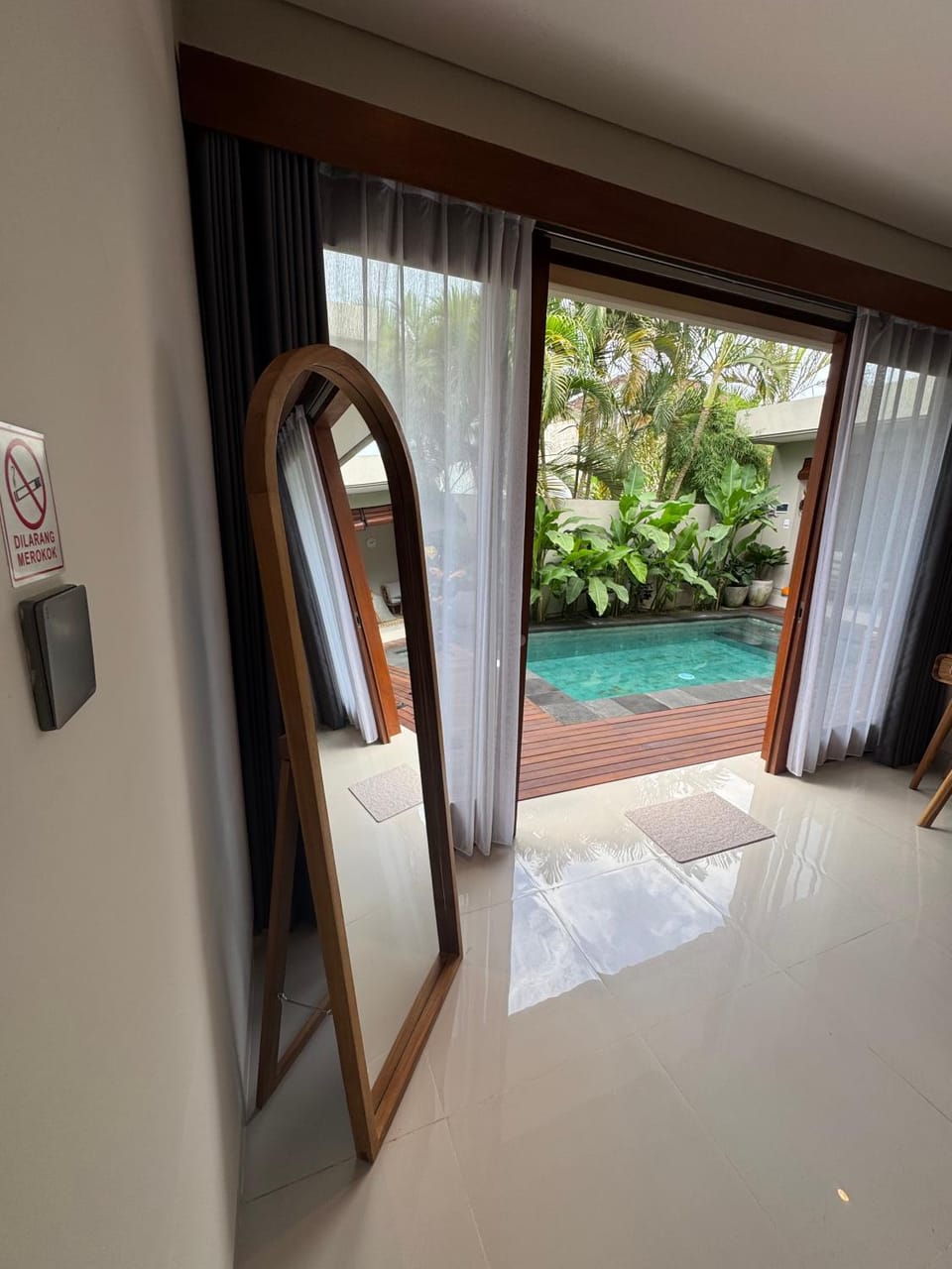 Bedroom, Pool view