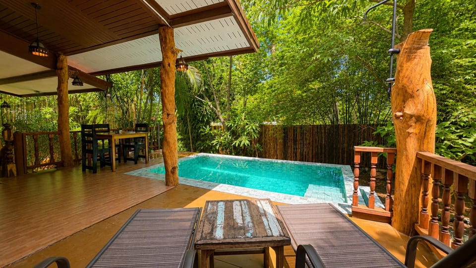 Patio, Day, Natural landscape, Garden, Balcony/Terrace, Garden view, Pool view, Swimming pool, Swimming pool, sunbed