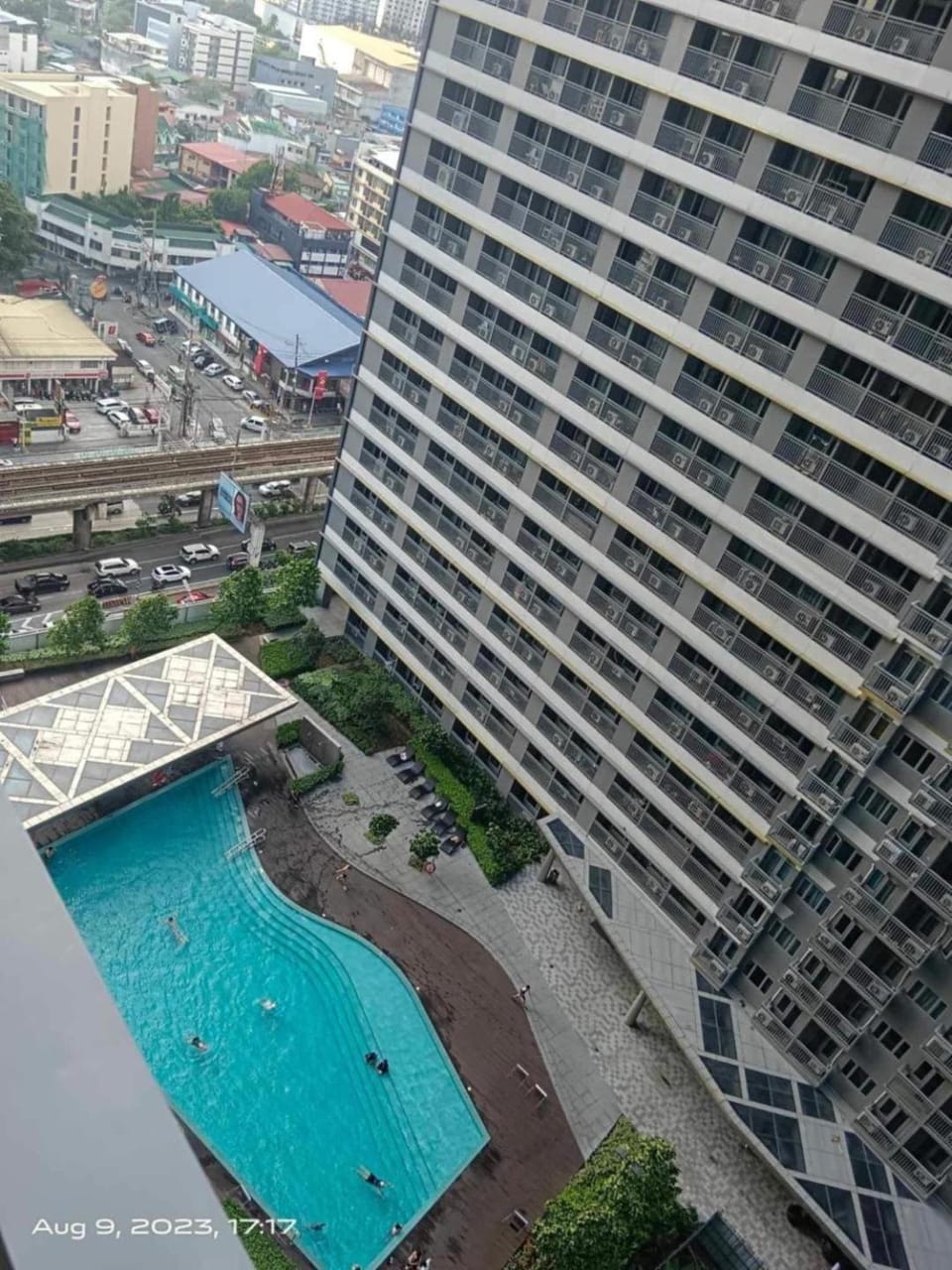 KakaI's Staycation in Fame Apartment in Mandaluyong