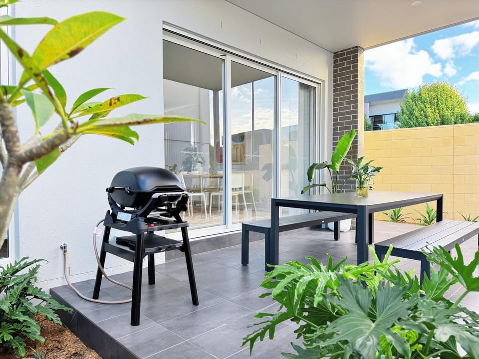 BBQ facilities, Balcony/Terrace, Seating area, Dining area, Garden view