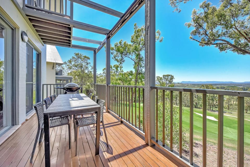 Villa 3br Tranquility Villa located within Cypress Lakes Resort Villa in New South Wales