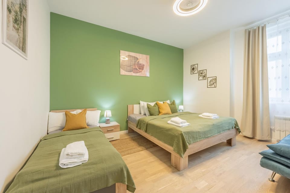 2BR Apartment - Prague 1 - Elevator - Self Check-in Apartment in Prague