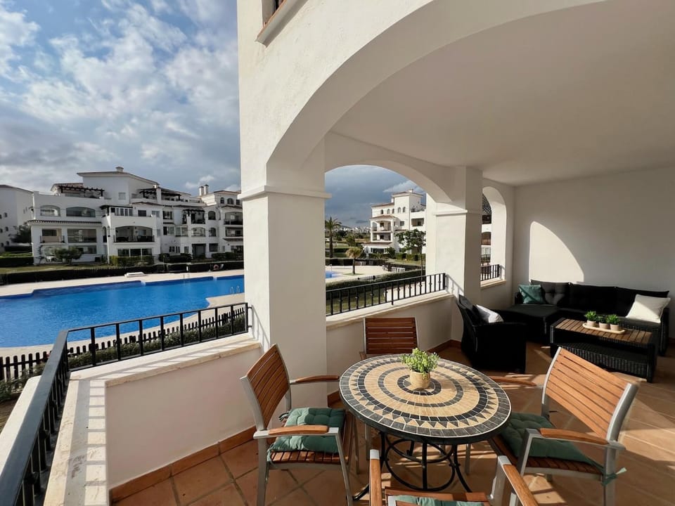 Balcony/Terrace, Seating area, Pool view