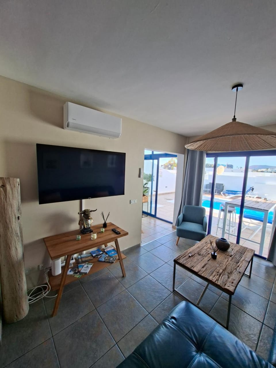 TV and multimedia, Living room
