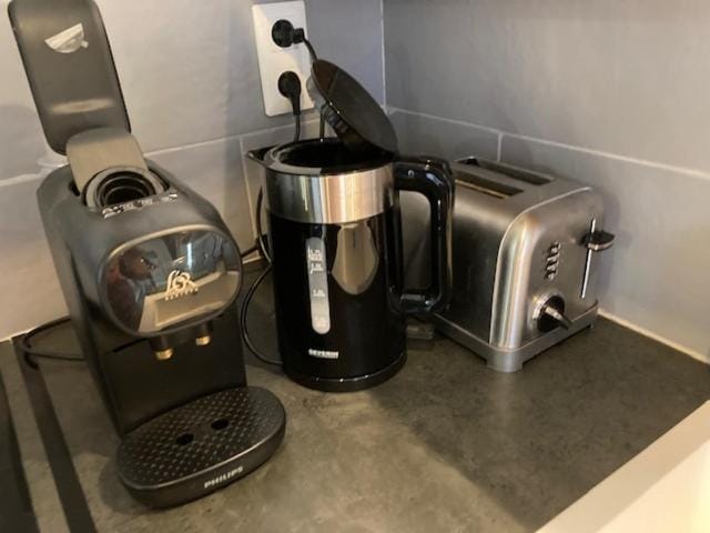 Coffee/tea facilities
