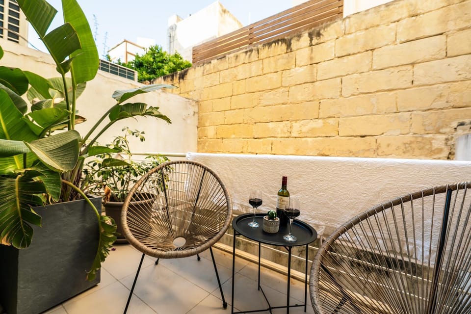Balcony/Terrace, Balcony/Terrace