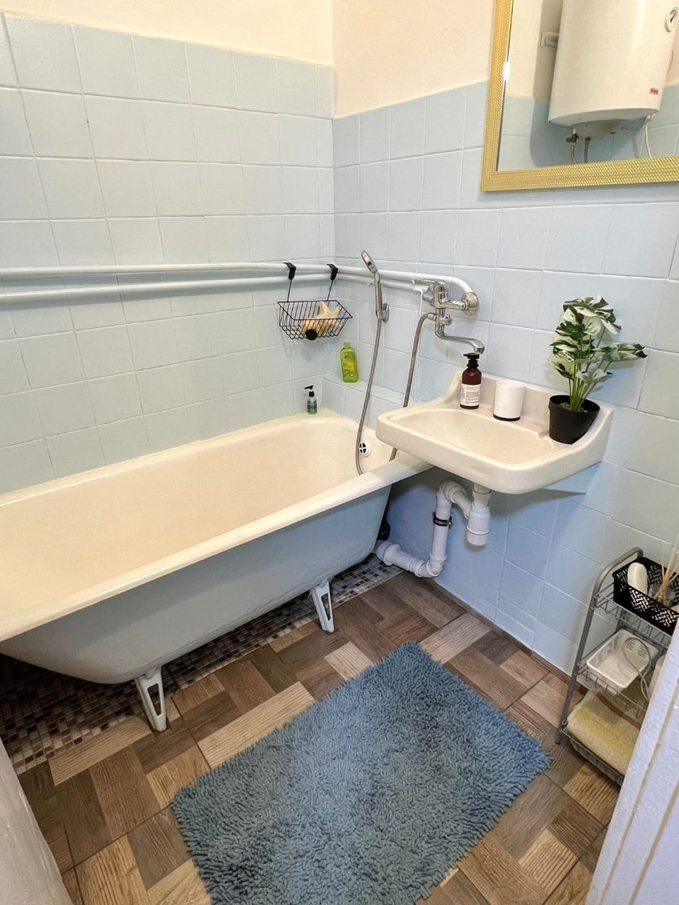 Bathroom, Bath
