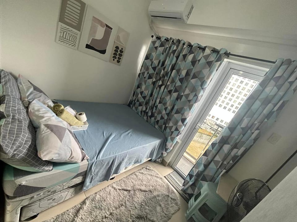 SMDC Cool Suites Unit 910 Tower B 9th flr Netflix PLDT Karaoke Apartment in Tagaytay