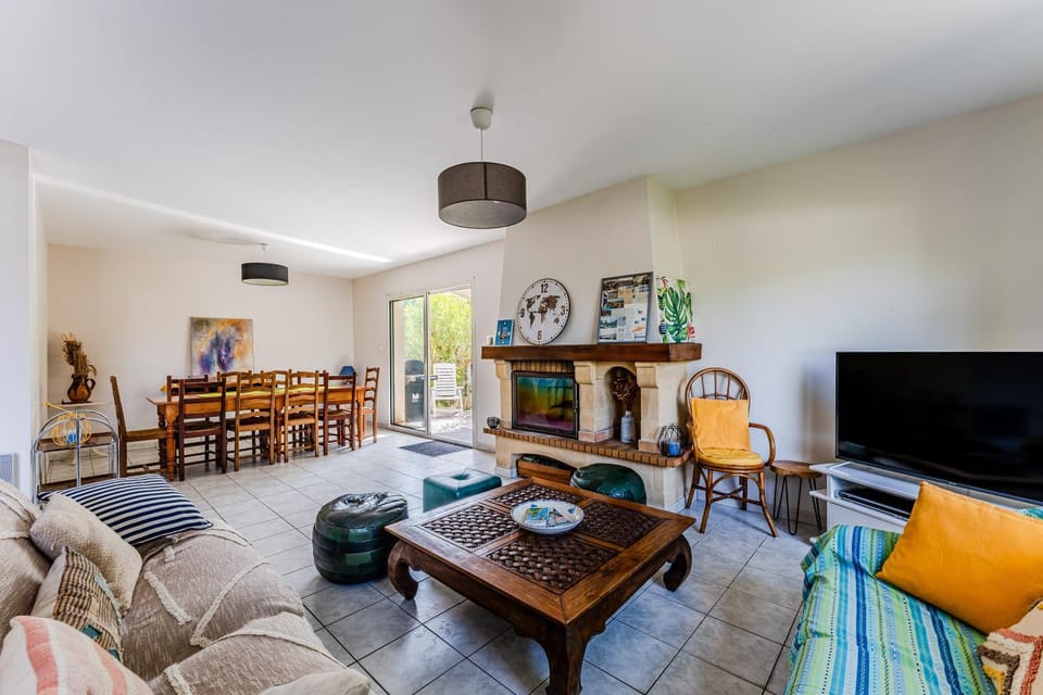 Property building, Living room