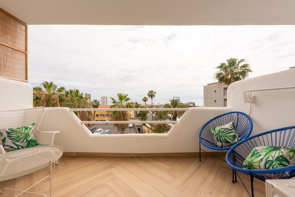 Day, View (from property/room), Balcony/Terrace, Seating area