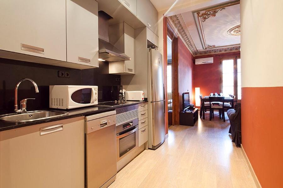 Catalunya Executive 3 bedrooms, 3 bathrooms AC wifi Apartment in Barcelona