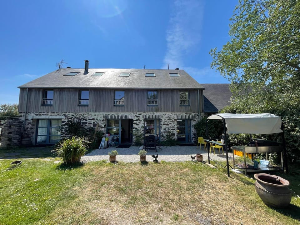 Property building, Natural landscape, Garden