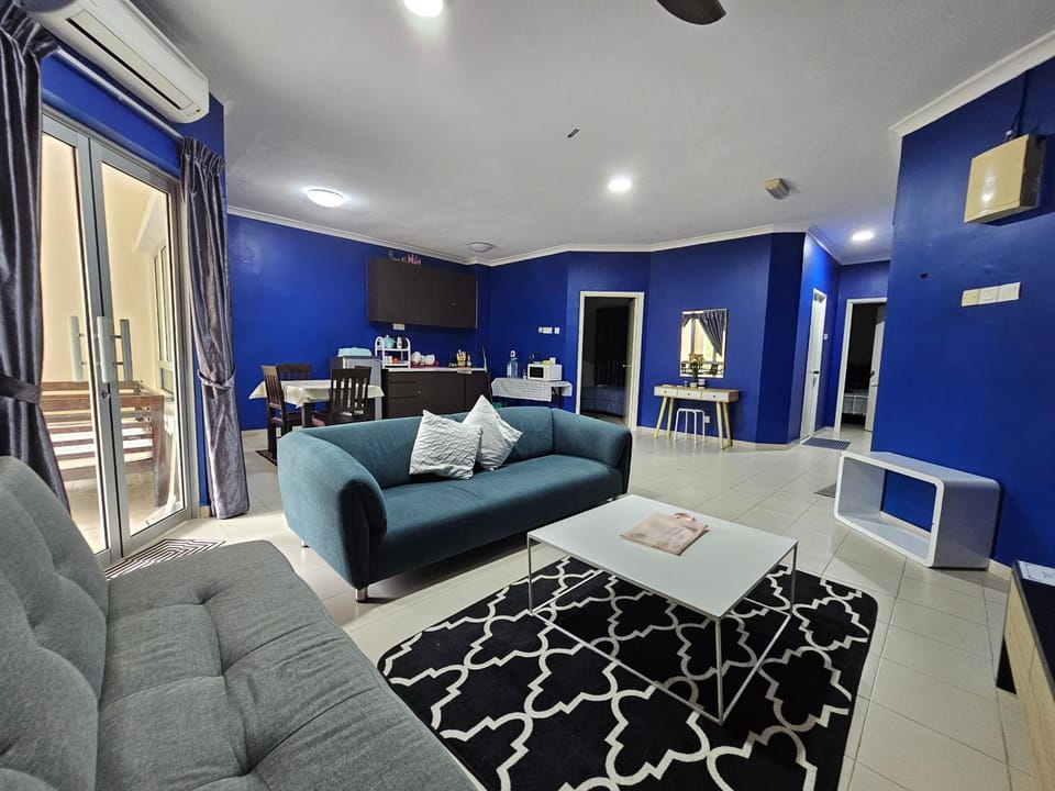 TV and multimedia, Living room, Photo of the whole room, Dining area
