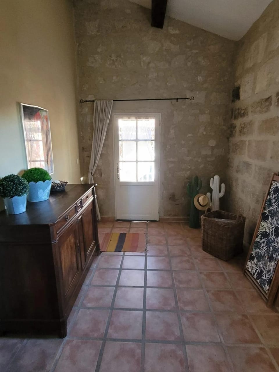 Appartement spacieux à Arles avec piscine et jardin partagé Apartment in Arles