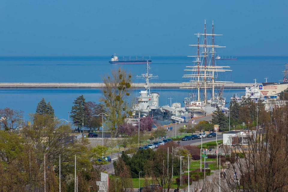 Neighbourhood, Sea view