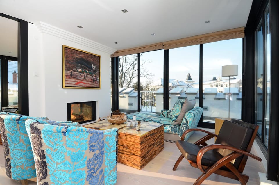 Living room, Photo of the whole room, Seating area