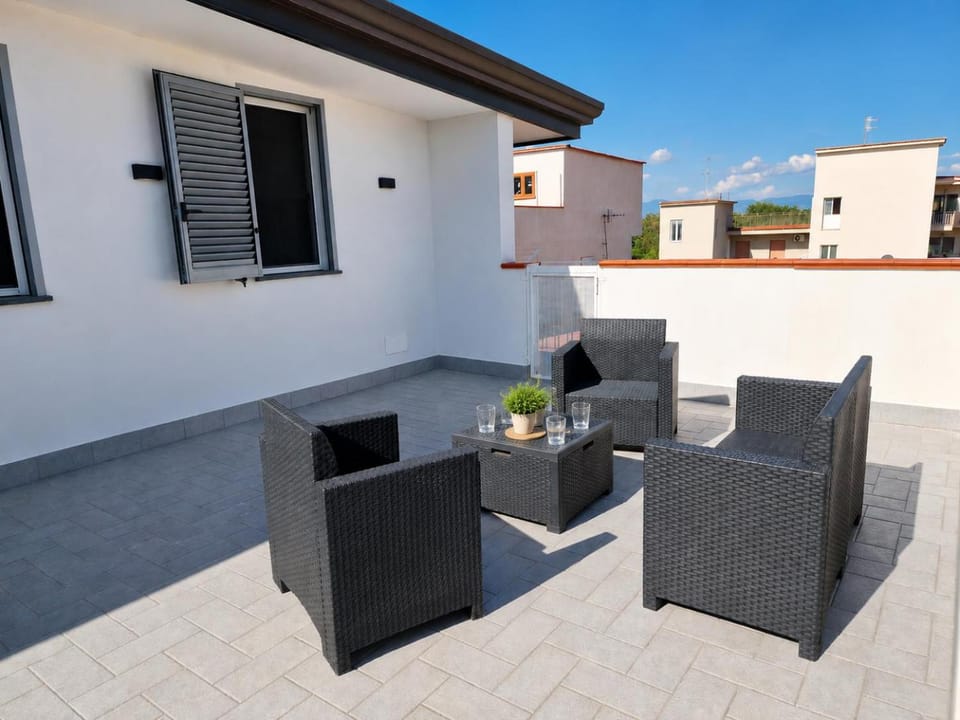 Balcony/Terrace, Dining area