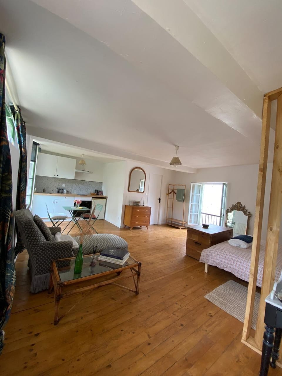 Joli Studio Dépendance Lectoure Intra-muros Apartment in Occitanie