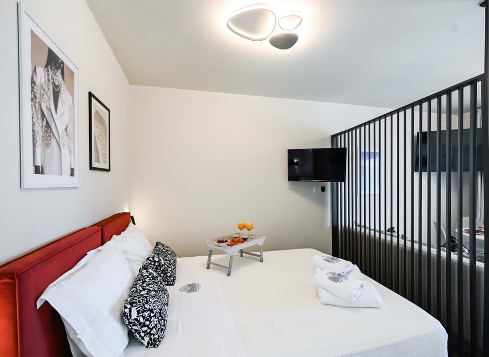 Bed, TV and multimedia