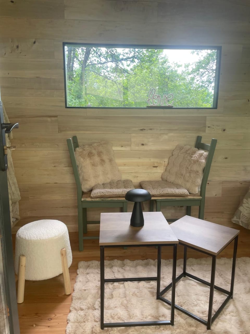 Seating area