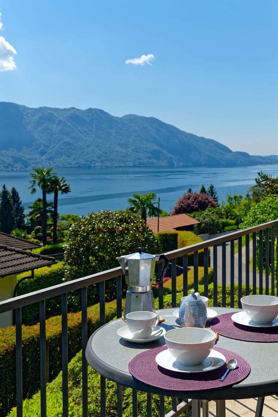 Balcony/Terrace, Lake view